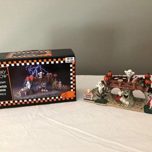 Vtg 1999 Spooky Hollow Porcelain Haunted Bridge